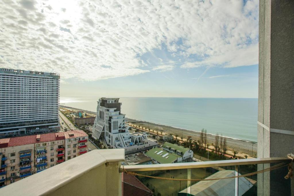 Luxury Apartments Batumi Eksteriør billede