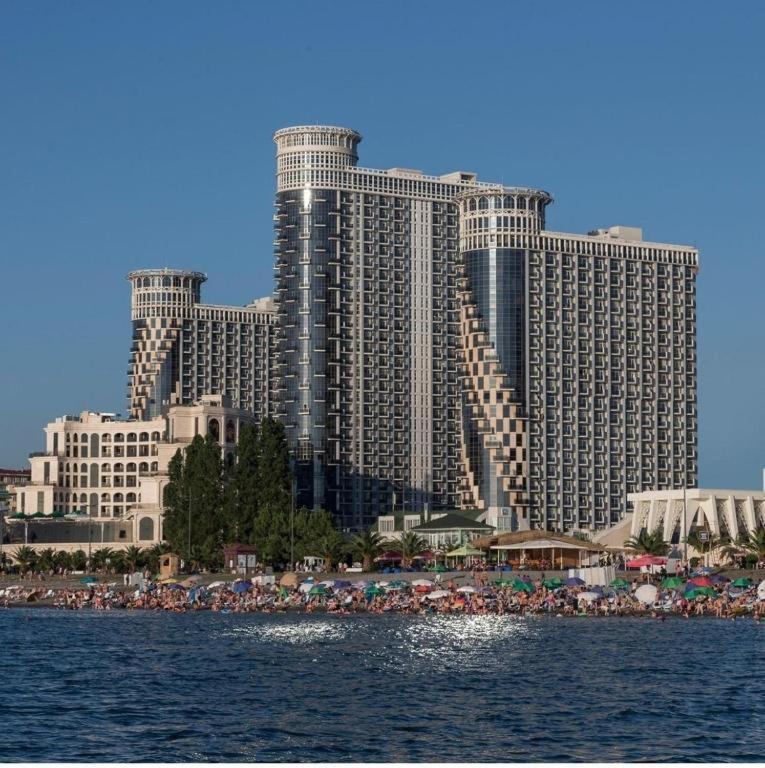 Luxury Apartments Batumi Eksteriør billede