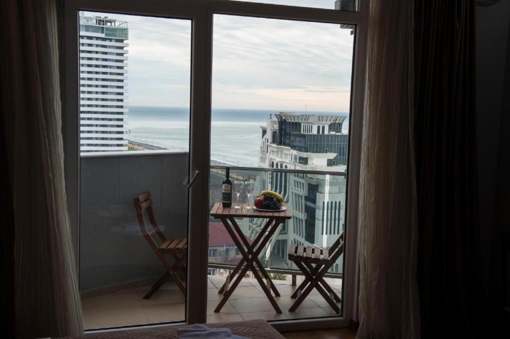 Luxury Apartments Batumi Eksteriør billede