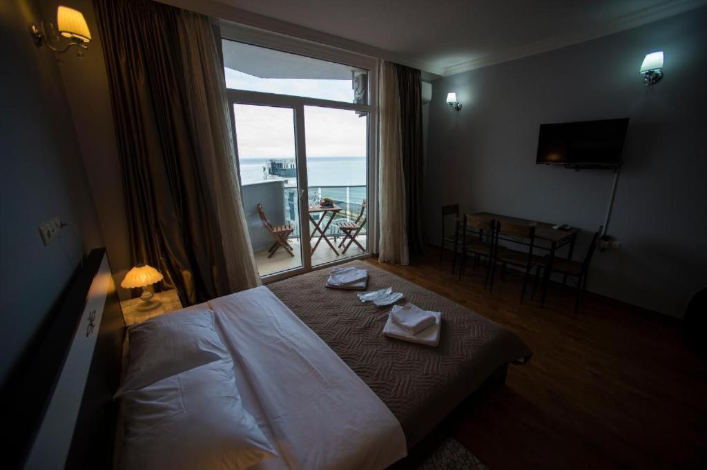 Luxury Apartments Batumi Eksteriør billede