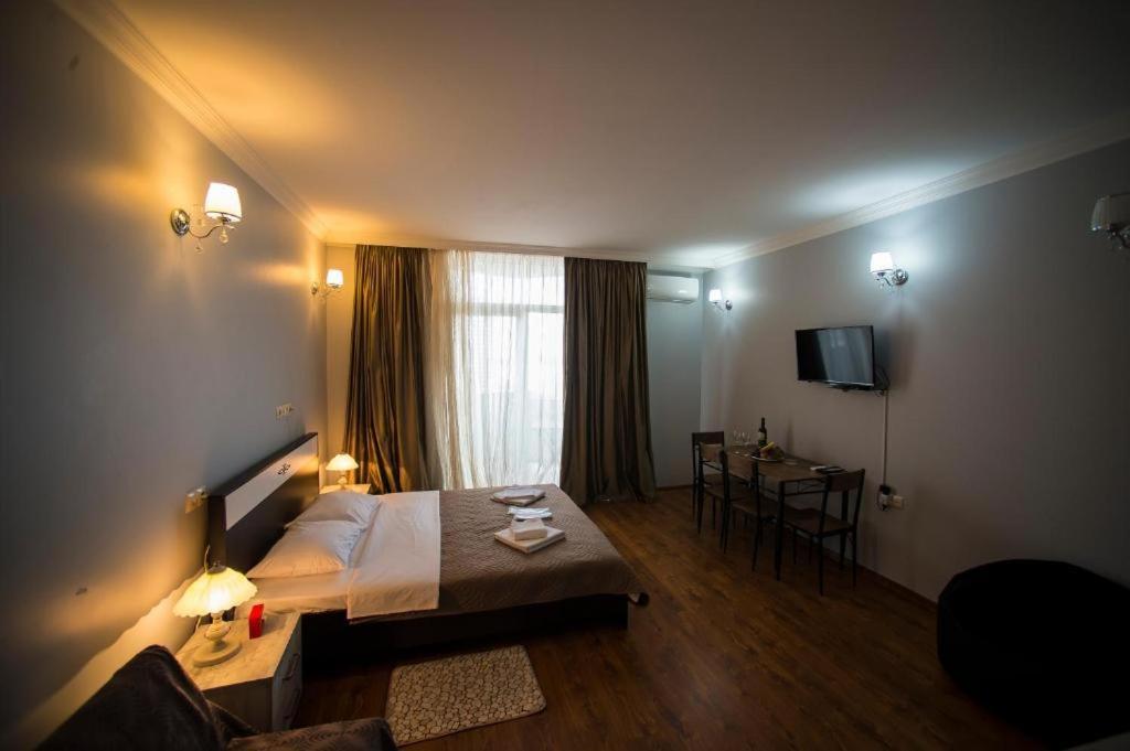 Luxury Apartments Batumi Eksteriør billede