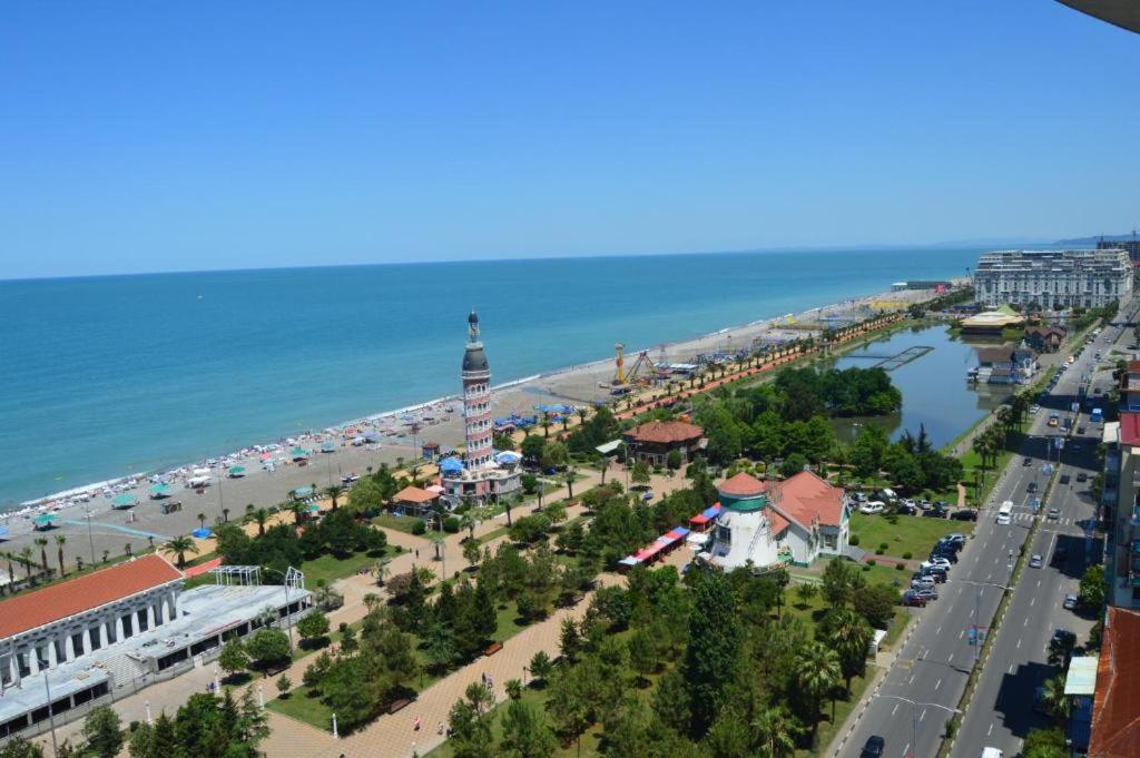 Luxury Apartments Batumi Eksteriør billede