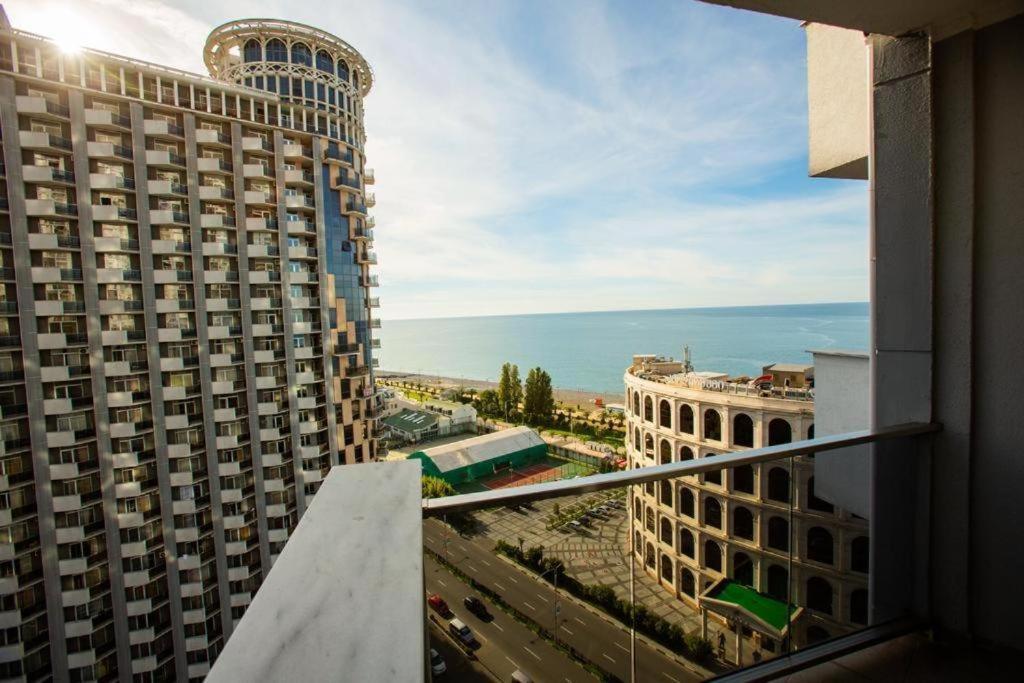 Luxury Apartments Batumi Eksteriør billede