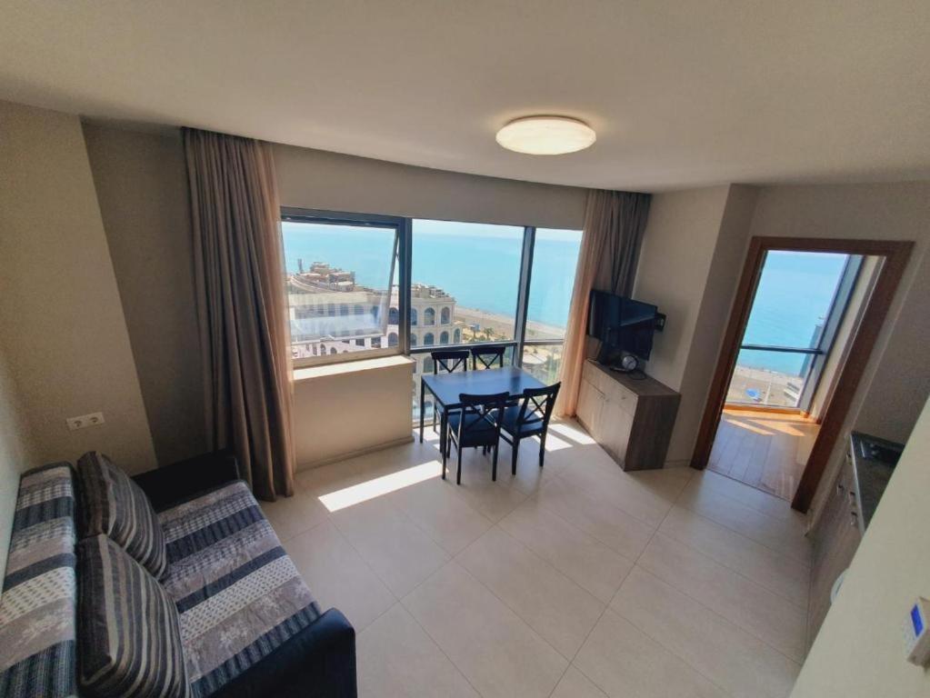 Luxury Apartments Batumi Eksteriør billede